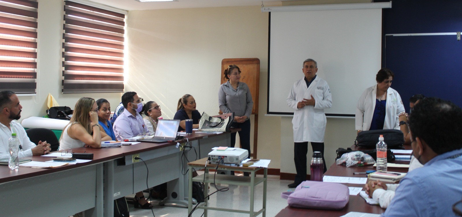 Imparti Imss Veracruz Norte Un Curso De Habilidades Directivas A