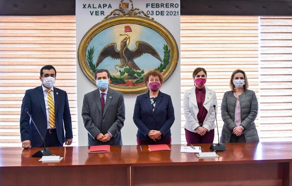 Firman convenio la Universidad de Xalapa A.C, y el Poder Judicial del ...