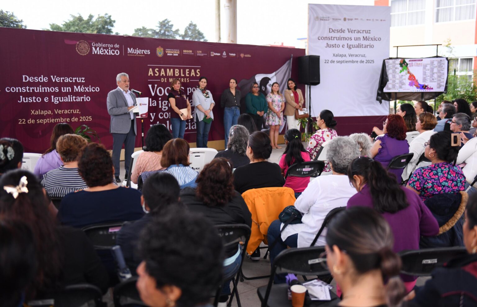 Asiste Alberto Islas a Asamblea de Mujeres “Voces por la igualdad y ...
